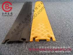 圓孔大慶護(hù)線板 高效電纜過線橋在現(xiàn)代交通設(shè)施中的應(yīng)用