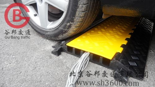 濱州廠房護線板 型號、價格及供應商北京谷邦實業(yè)解析